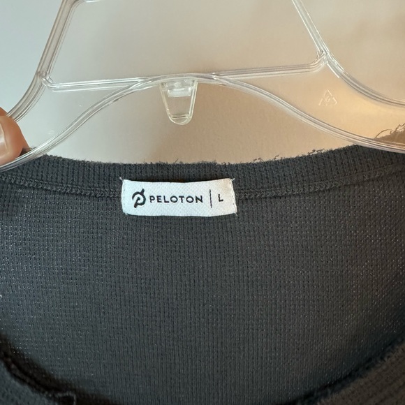 Peloton Vintage Cities shirt Thermal waffle knit long sleeve charcoal Large - Picture 4 of 9